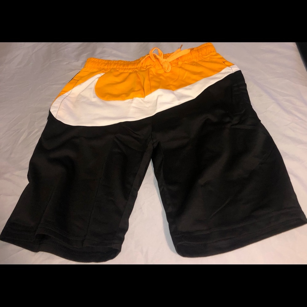 Nike Big Swoosh Shorts Orange Black White New Size Medium